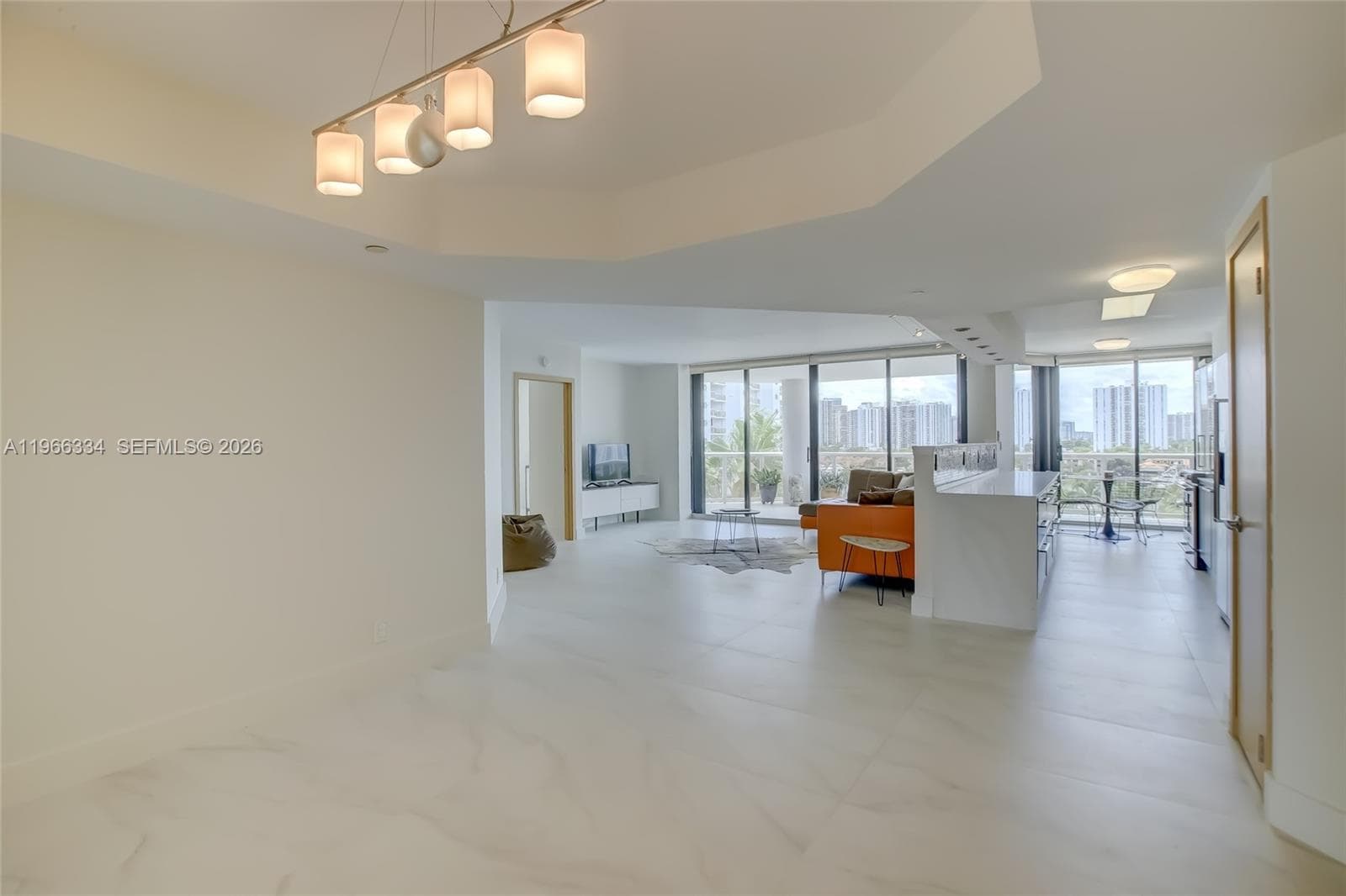 3600 Yacht Club Dr # 703, Aventura, FL 33180