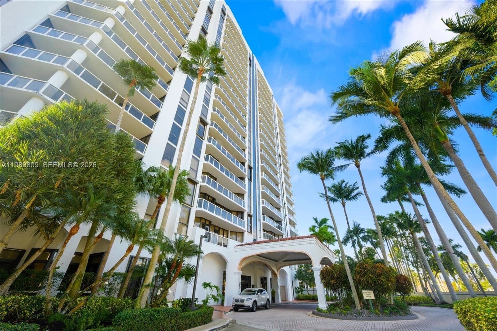 3598 Yacht Club Dr # 1204, Aventura, FL 33180