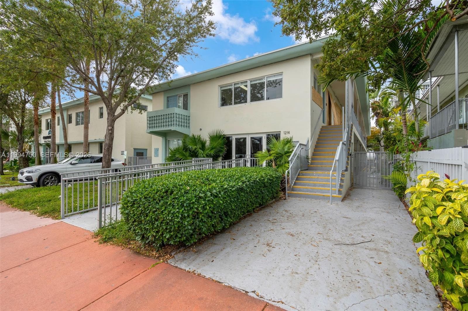 1214 Alton Rd, Miami Beach, FL 33139
