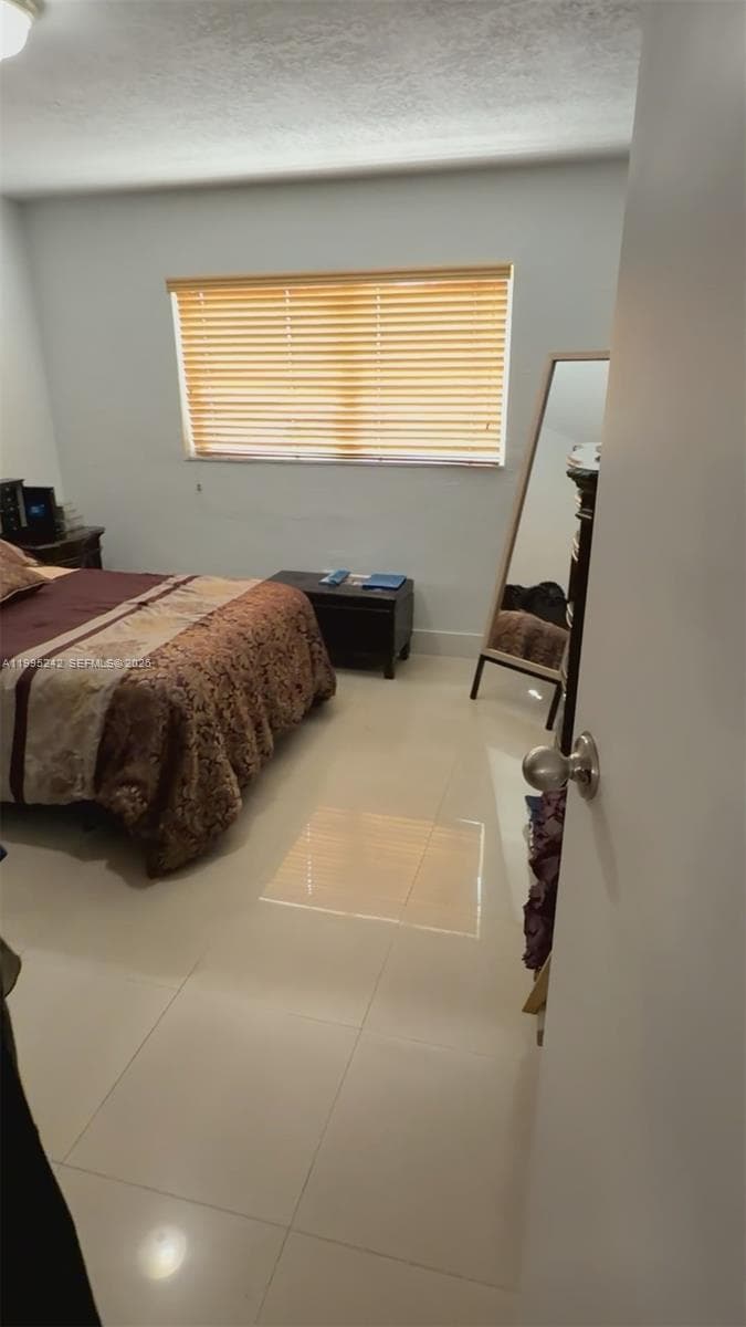1225 W 35th St # 2A, Hialeah, FL 33012