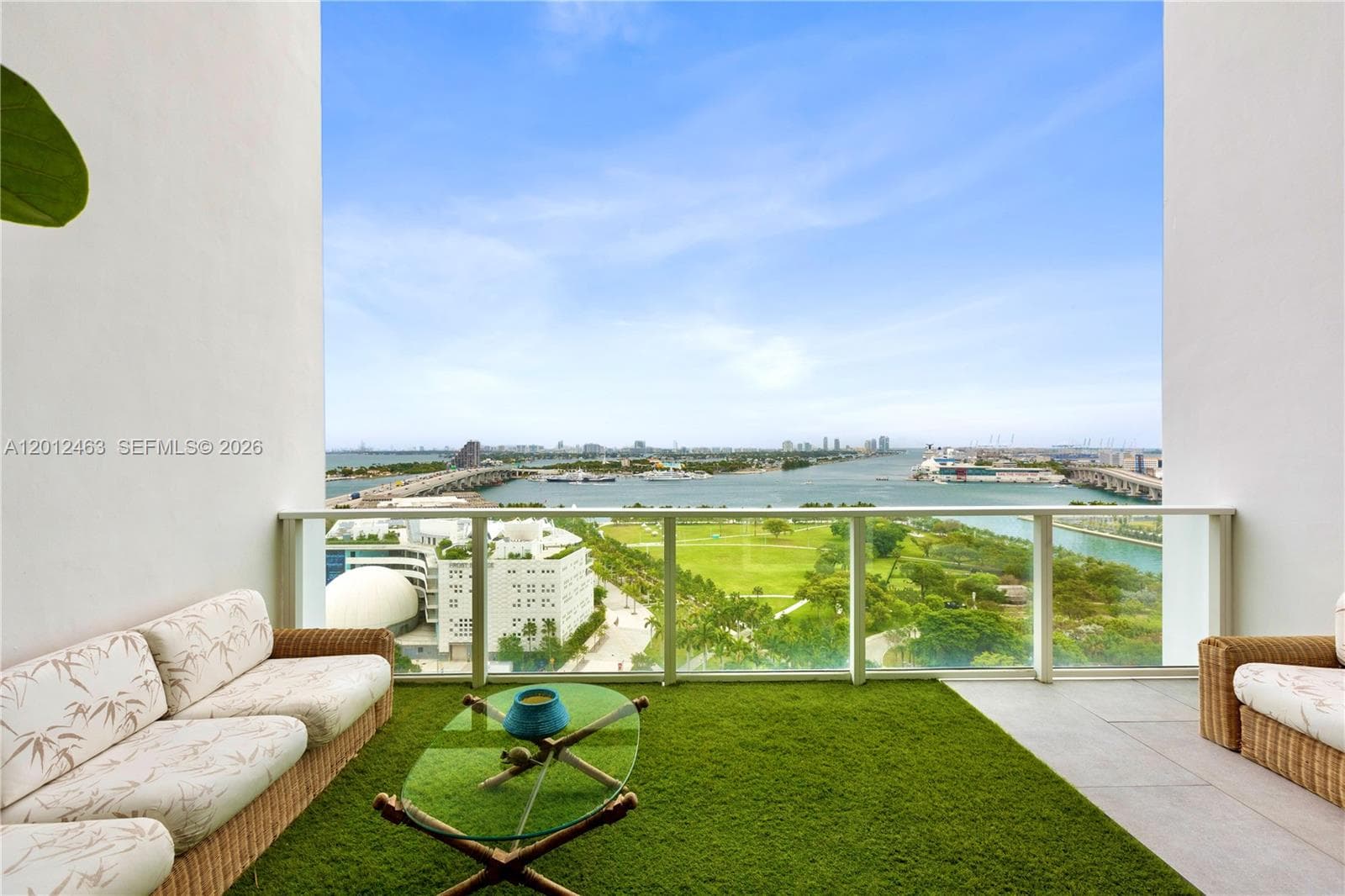 1040 Biscayne Blvd # 1602, Miami, FL 33132