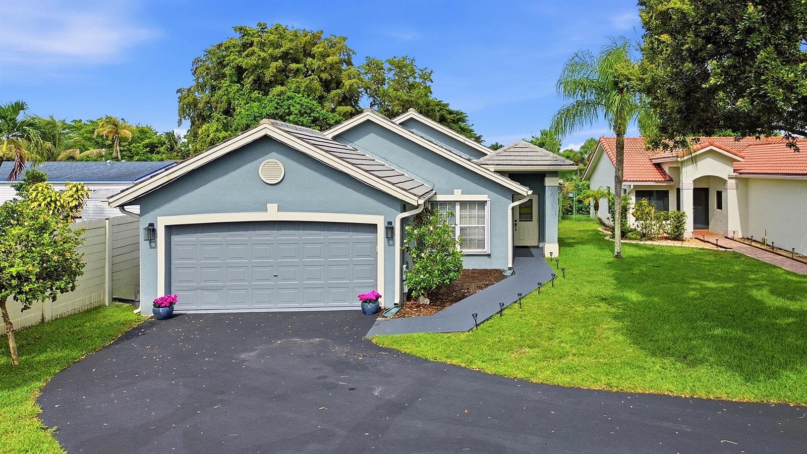 12445 SW 7th Place, Davie, FL 33325