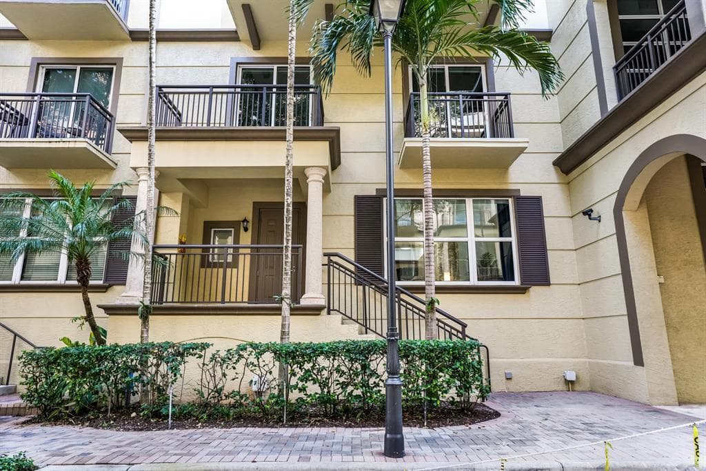 2609 NE 14th Avenue # 114, Wilton Manors, FL 33334