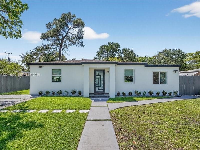 1010 NE 138th St, North Miami, FL 33161