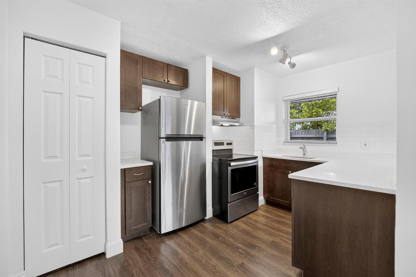 732 SE 15th Street # Apt 1, Fort Lauderdale, FL 33316