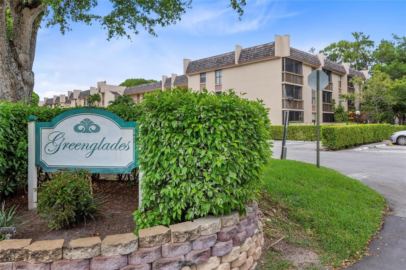 8429 Forest Hills Drive # 304, Coral Springs, FL 33065