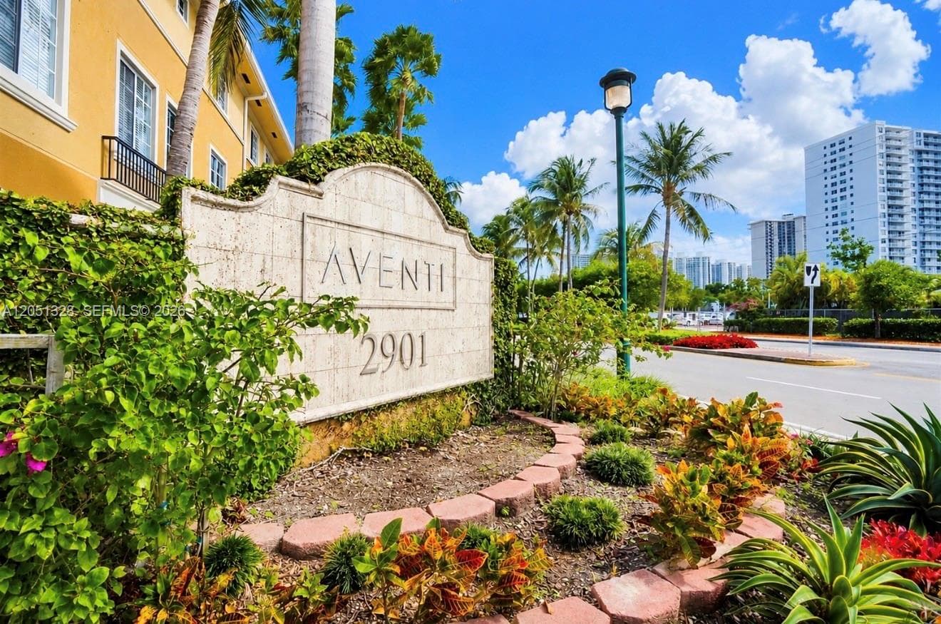 2941 NE 185th St # 1311, Aventura, FL 33180