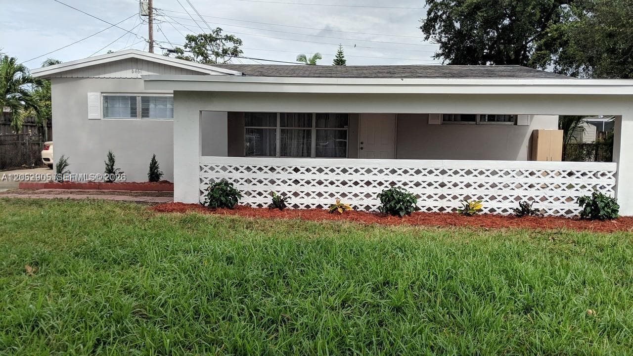 6461 Evans St, Hollywood, FL 33024