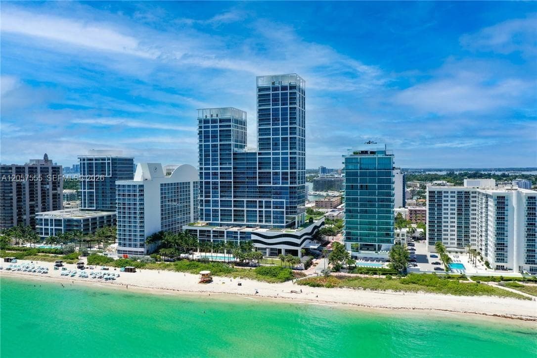 6801 Collins Ave # 1020 Door 1006 Leal, Miami Beach, FL 33141