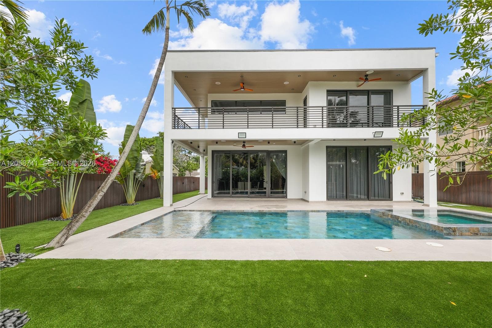 436 NE 10th Ave, Fort Lauderdale, FL 33301