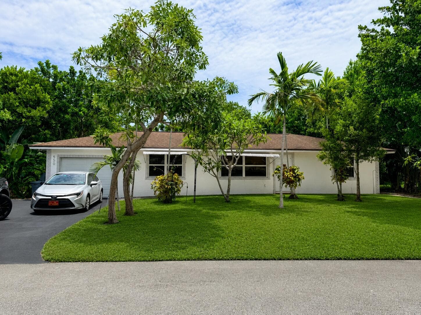 550 SW Natura Avenue, Deerfield Beach, FL 33441