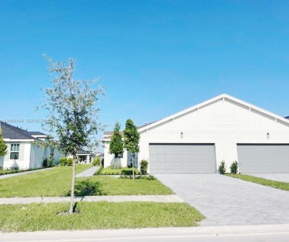 1375 Tangled Orchard Trce, Loxahatchee, FL 33470