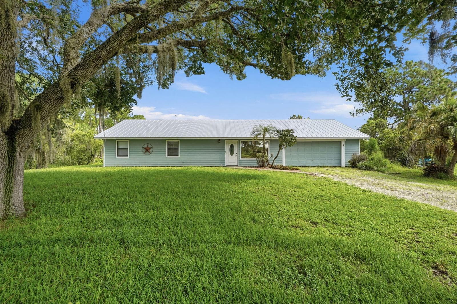 7980 21ST Street SW, Vero Beach, FL 32968