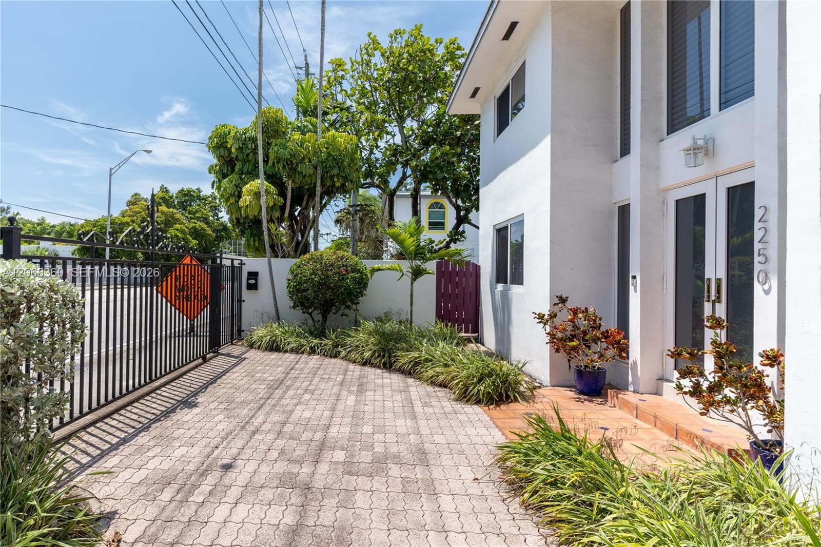 2250 SW 17th Ave, Miami, FL 33145