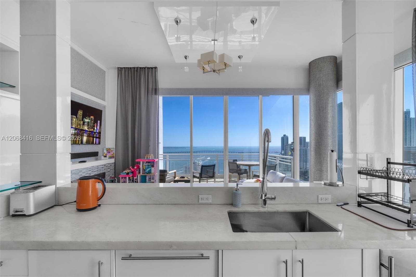 900 Brickell Key Blvd # 2904, Miami, FL 33131