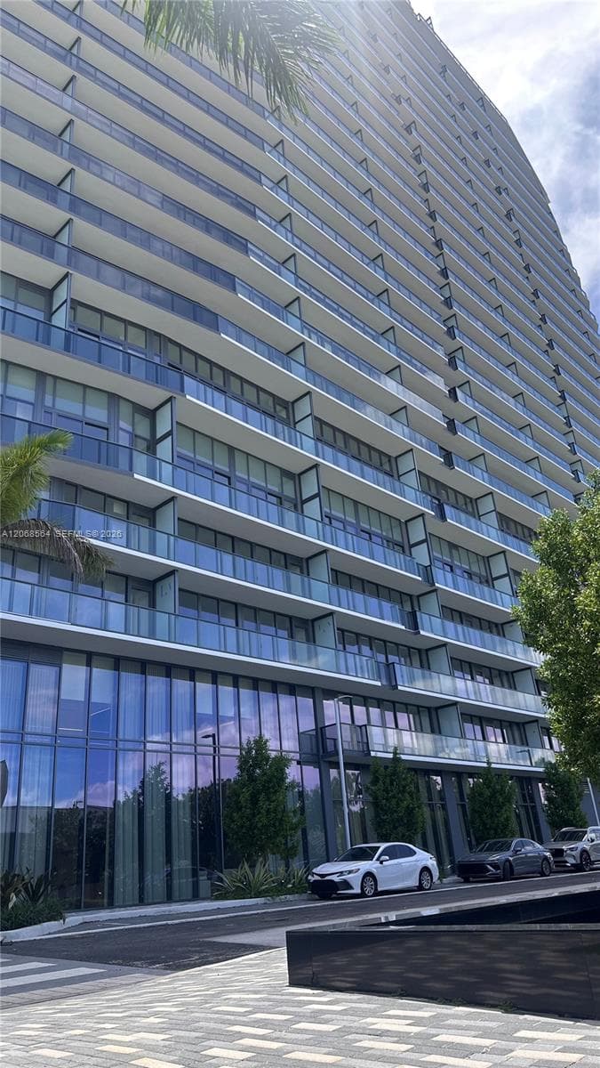 1170 E HALLANDALE BEACH # 803, Hallandale Beach, FL 33009