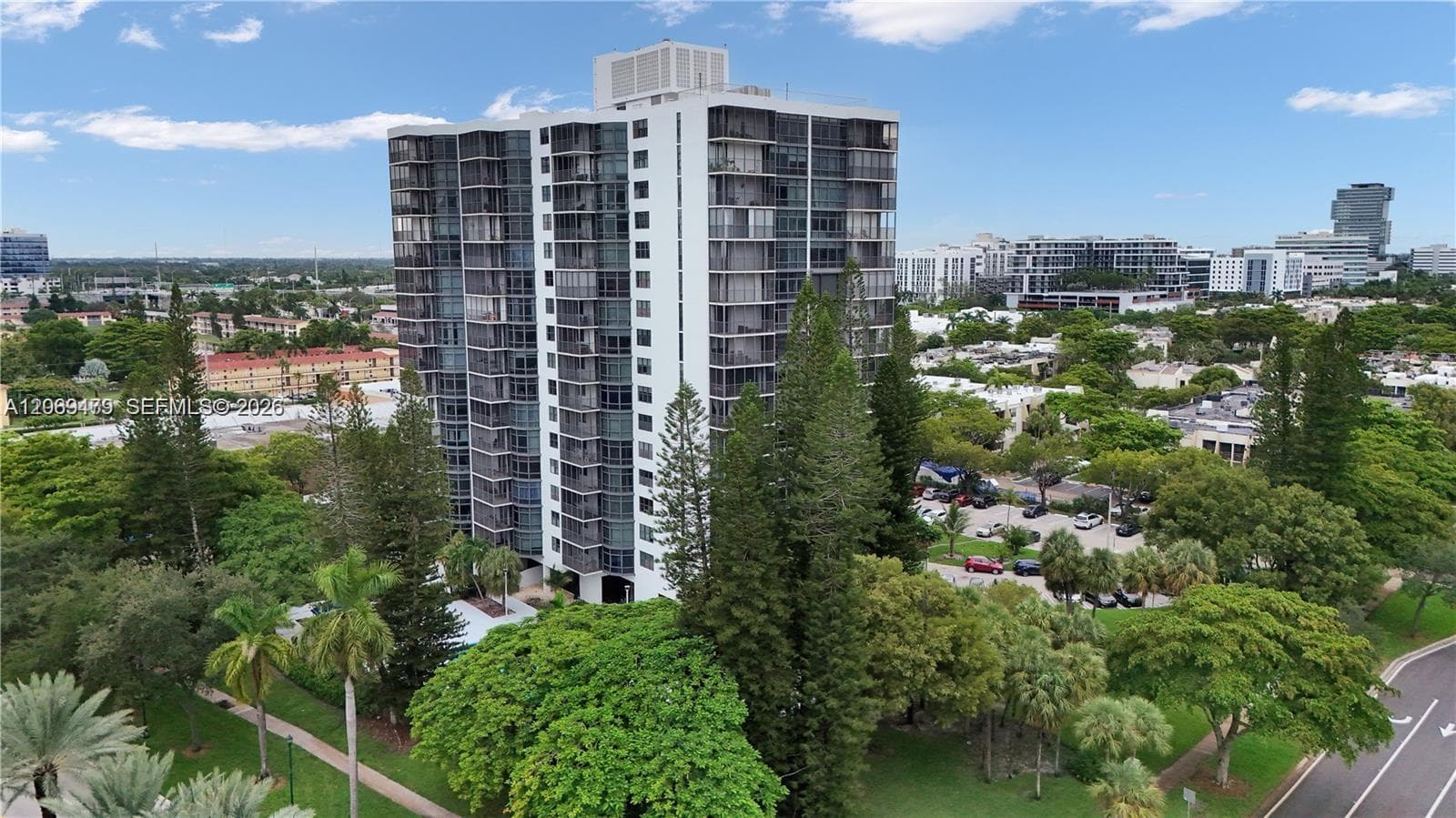 20100 W Country Club Dr # 1003, Aventura, FL 33180