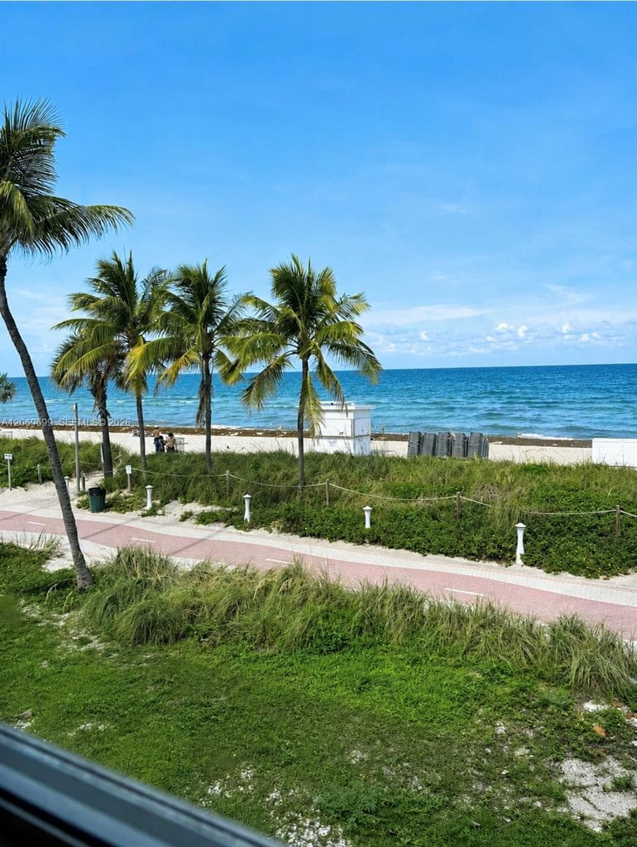 5445 Collins Ave # CU26, Miami Beach, FL 33140