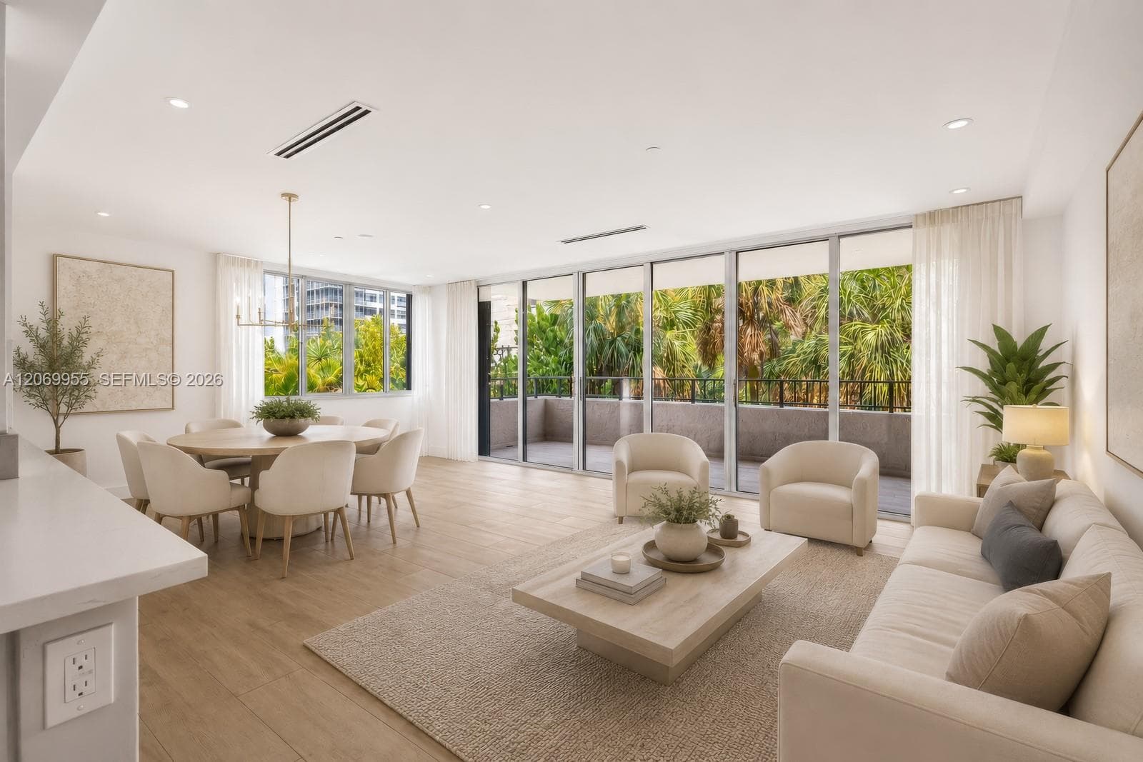 251 Crandon Blvd # 210, Key Biscayne, FL 33149