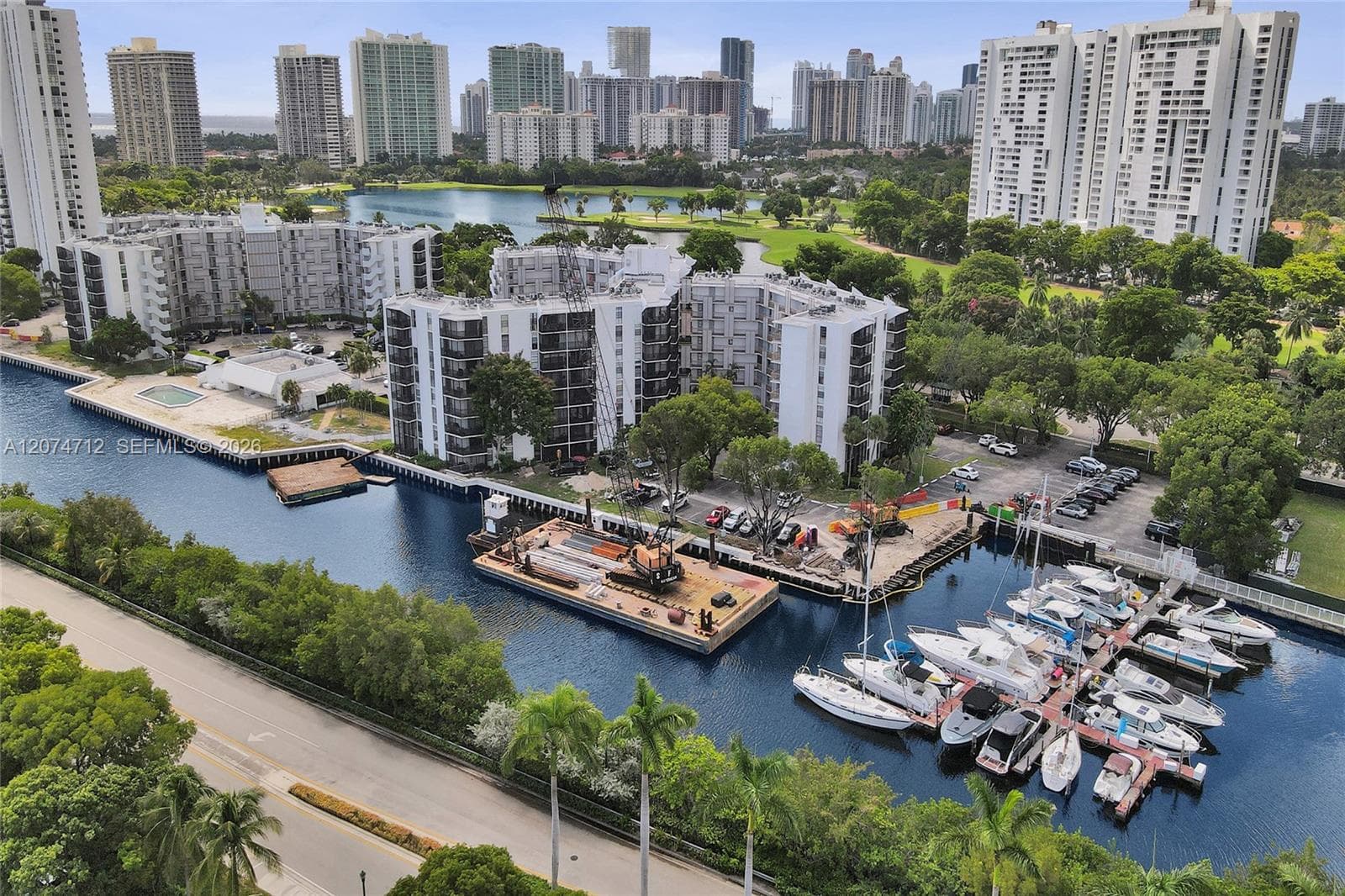 3401 N Country Club Dr # EI403, Aventura, FL 33180