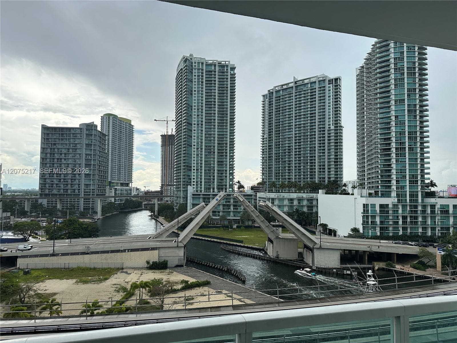 31 SE 5th St # 1007, Miami, FL 33131