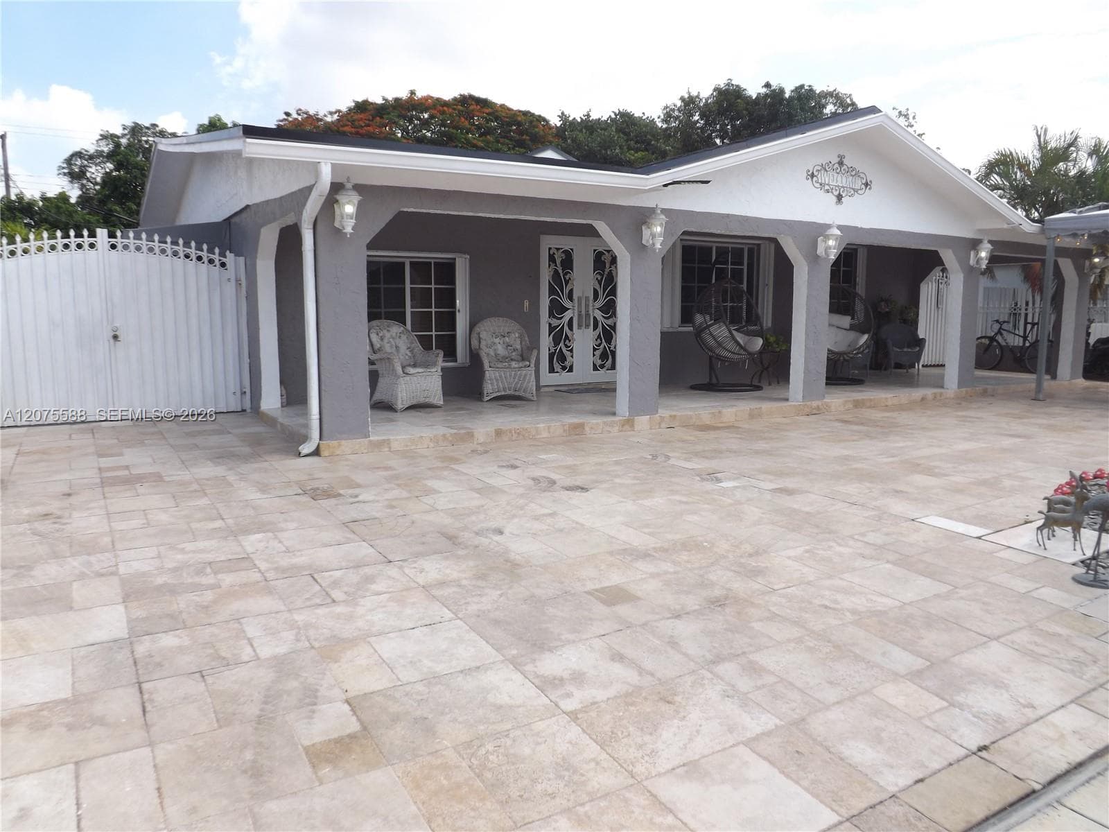 217 W 34th St, Hialeah, FL 33012