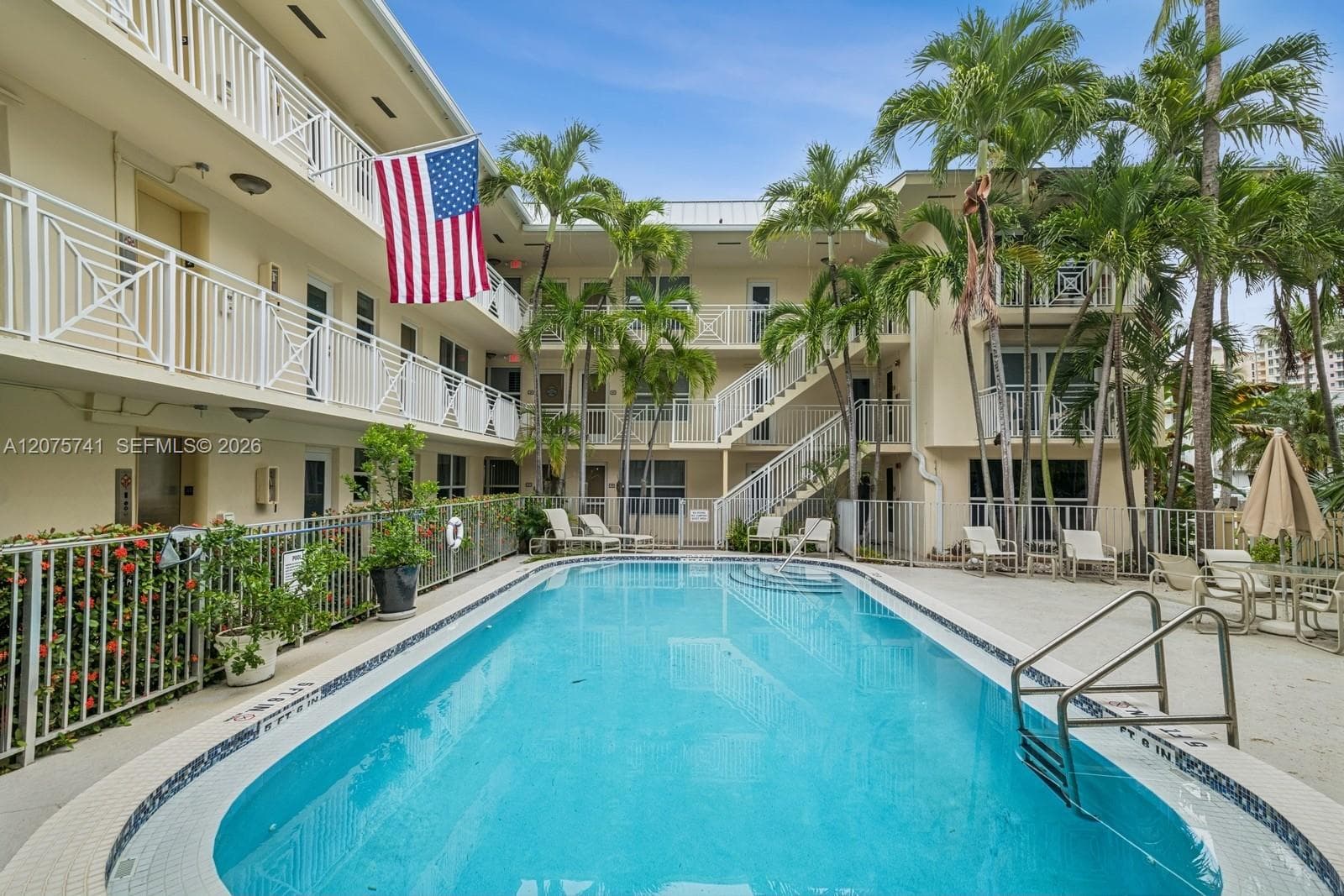 255 Sunrise Dr # 107, Key Biscayne, FL 33149