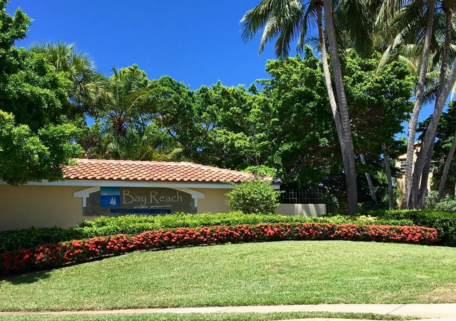 1035 LAKE SHORE Drive # 103, Lake Park, FL 33403