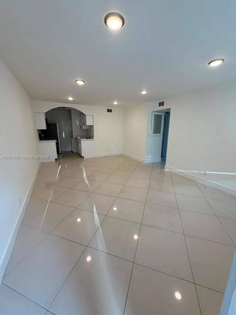 10230 Twin Lakes Dr # 16-C, Coral Springs, FL 33071