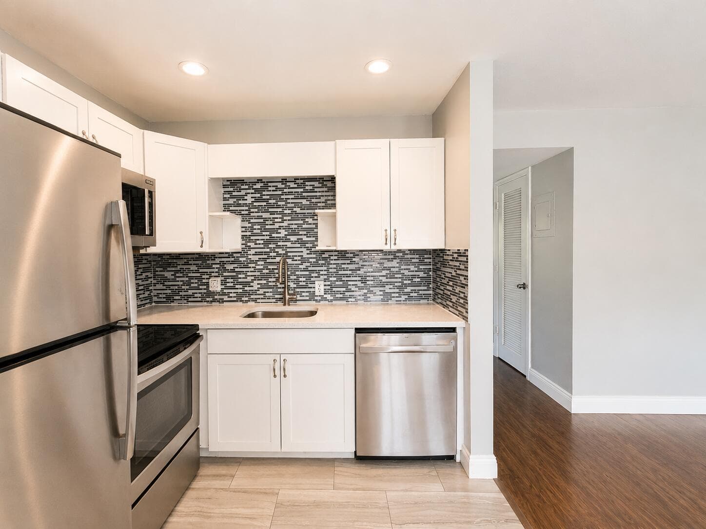 119 SUSSEX F # 119, West Palm Beach, FL 33417