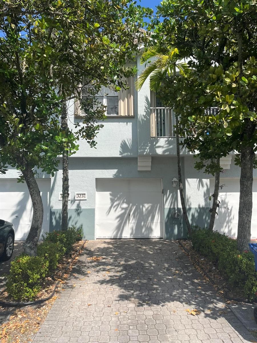 3231 LAUREL RIDGE Circle, Riviera Beach, FL 33404