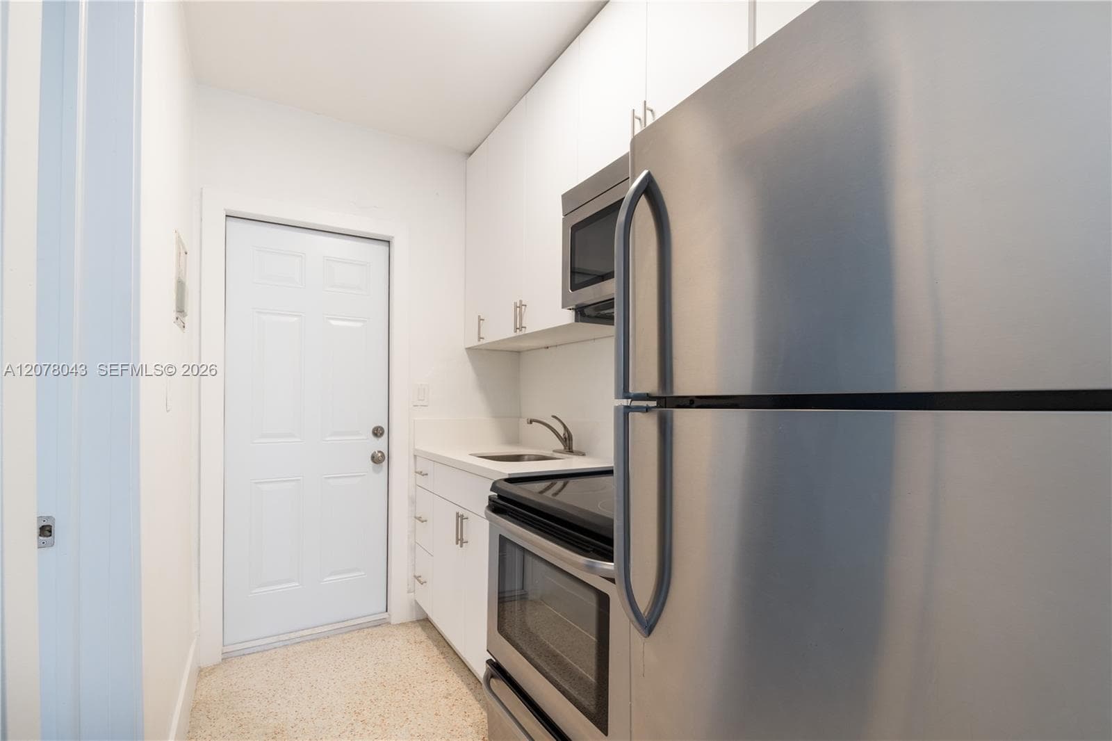 1450 SW 6th St # 11, Miami, FL 33135