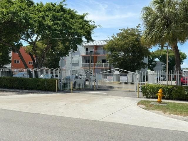 11301 SW 200th St # 104-A, Miami, FL 33157