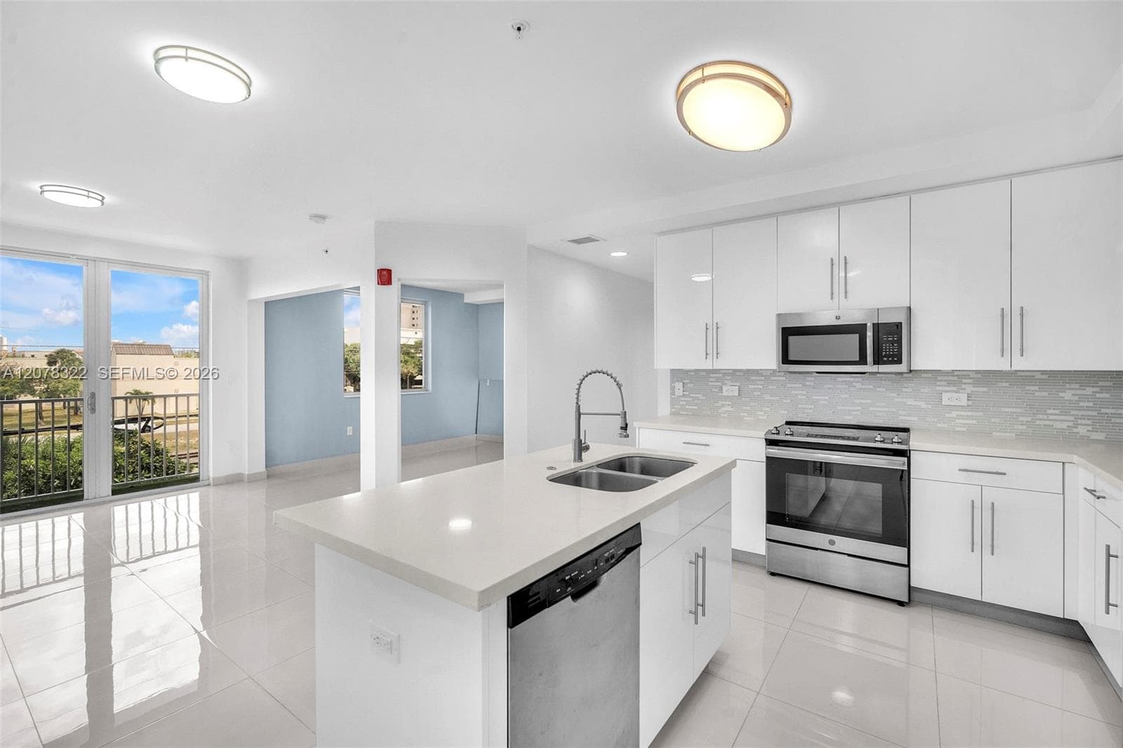 2651 NE 212th Ter # 301, Miami, FL 33180