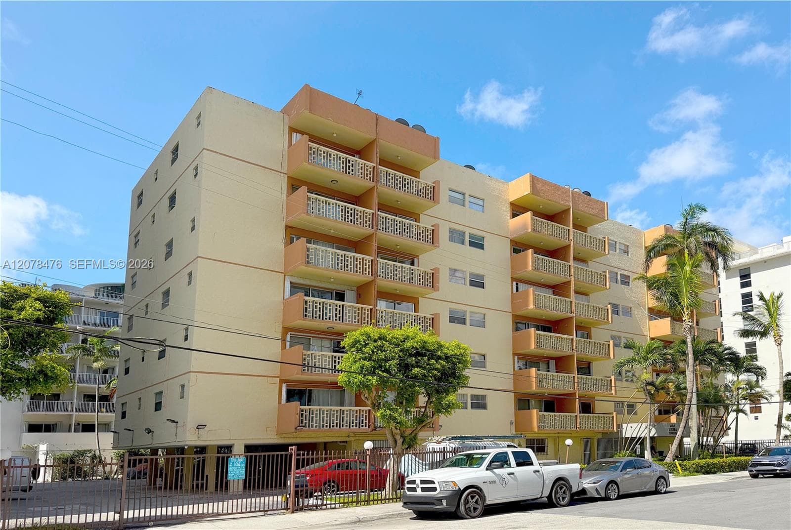 600 NE 25th St # PHD/73, Miami, FL 33137