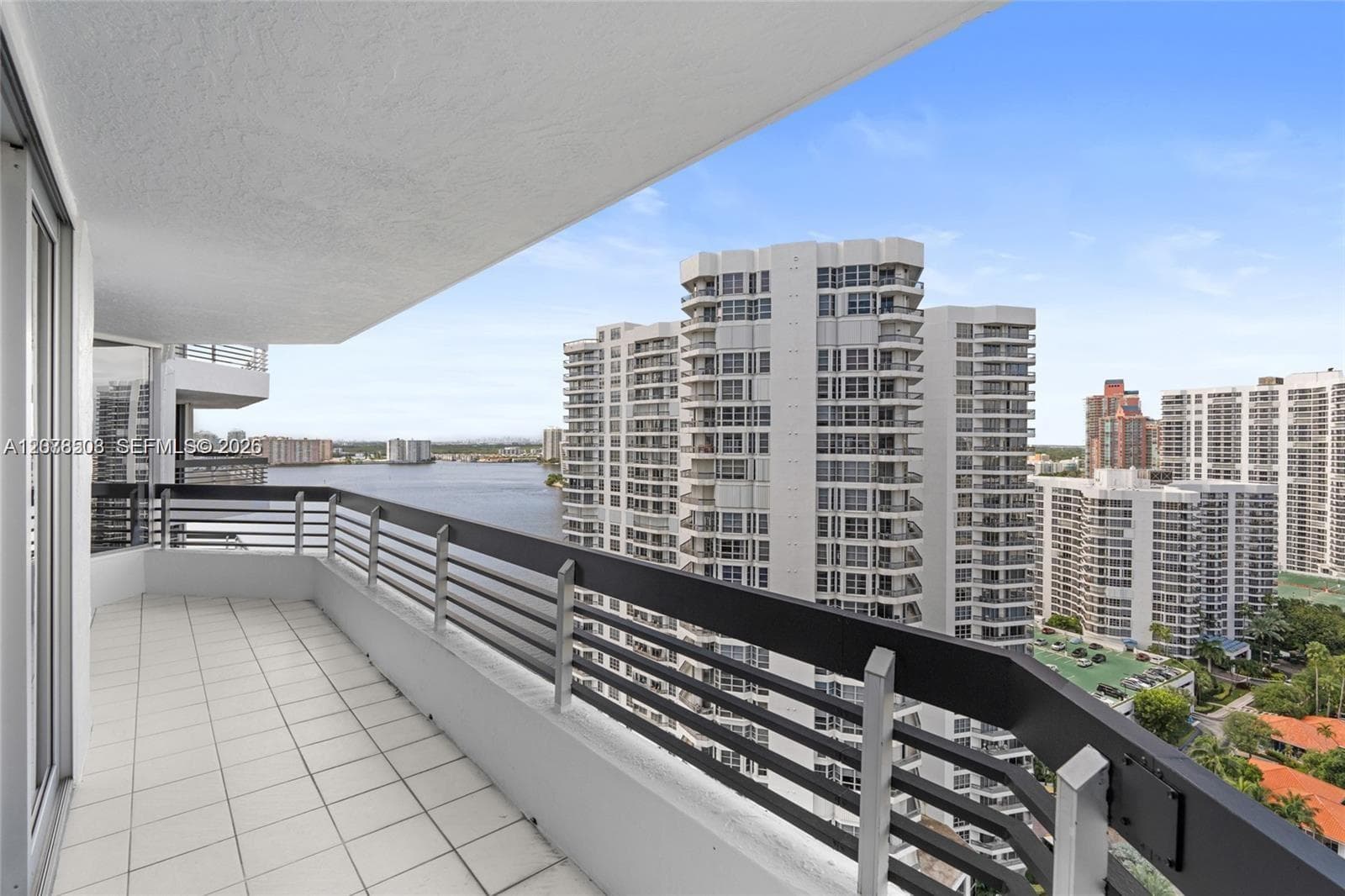 19195 NE 36th Ct # 2502, Aventura, FL 33180