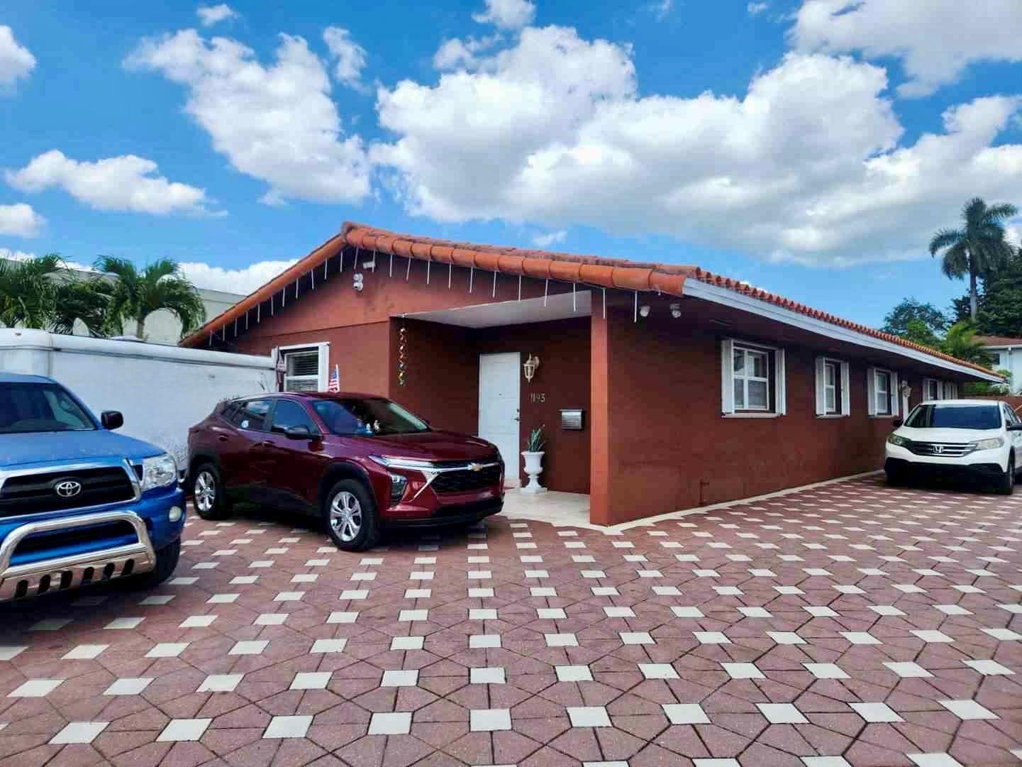 1195 NW 30TH Place, Miami, FL 33125