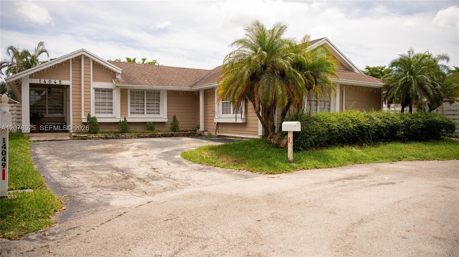 14045 SW 103rd Ter, Miami, FL 33186