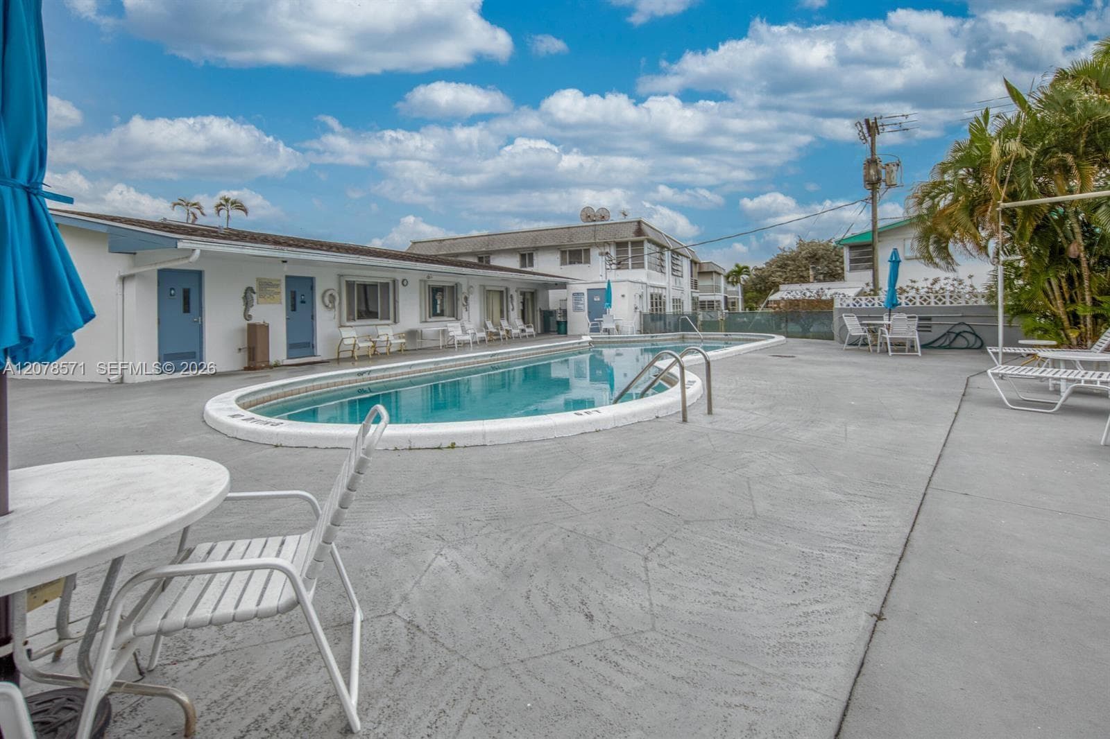 2440 W Lake Osborne Dr # 210, Lake Worth, FL 33461