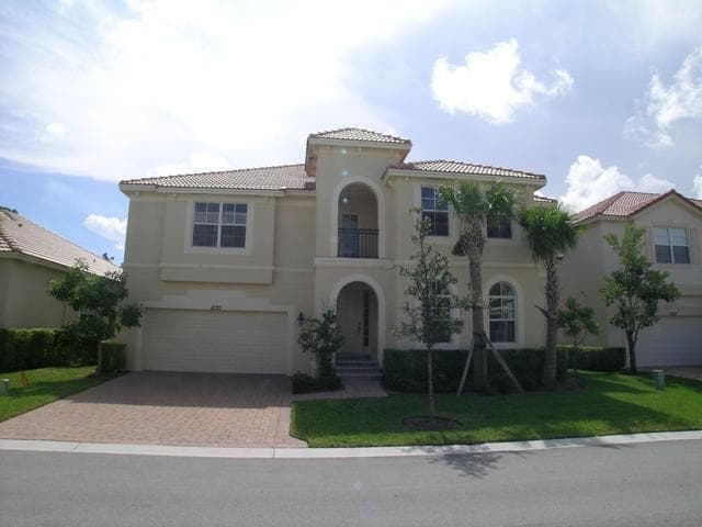 8120 Bautista Way, Palm Beach Gardens, FL 33418