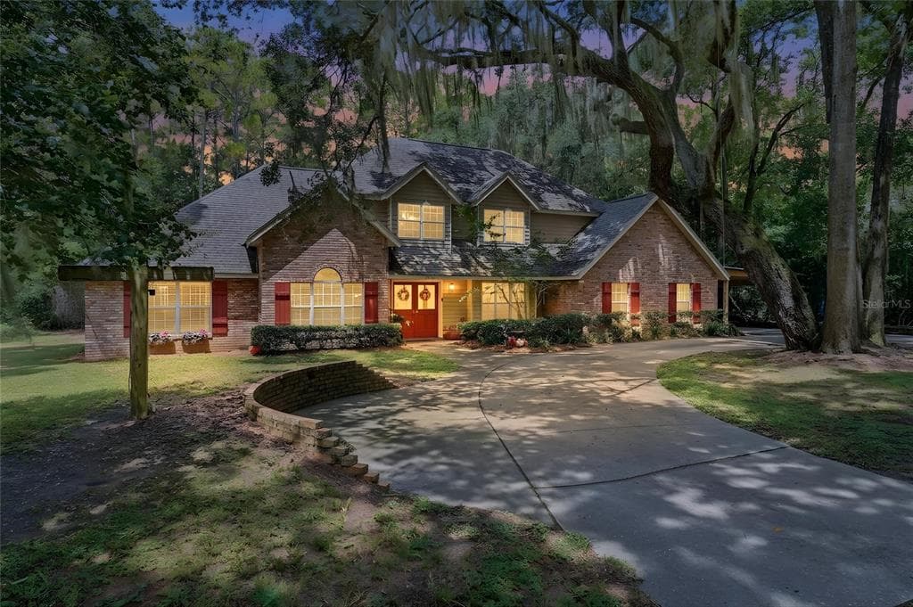 44131 PARKWAY LANE, ALTOONA, FL 32702