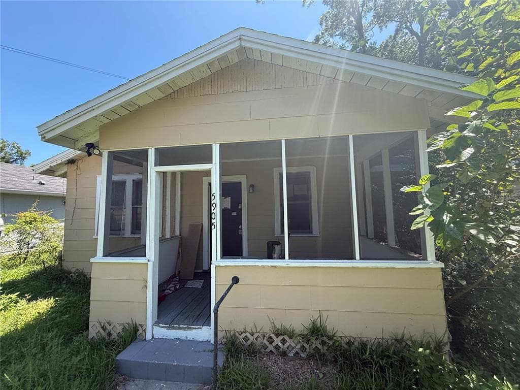 5905 BRILEY AVENUE, JACKSONVILLE, FL 32208
