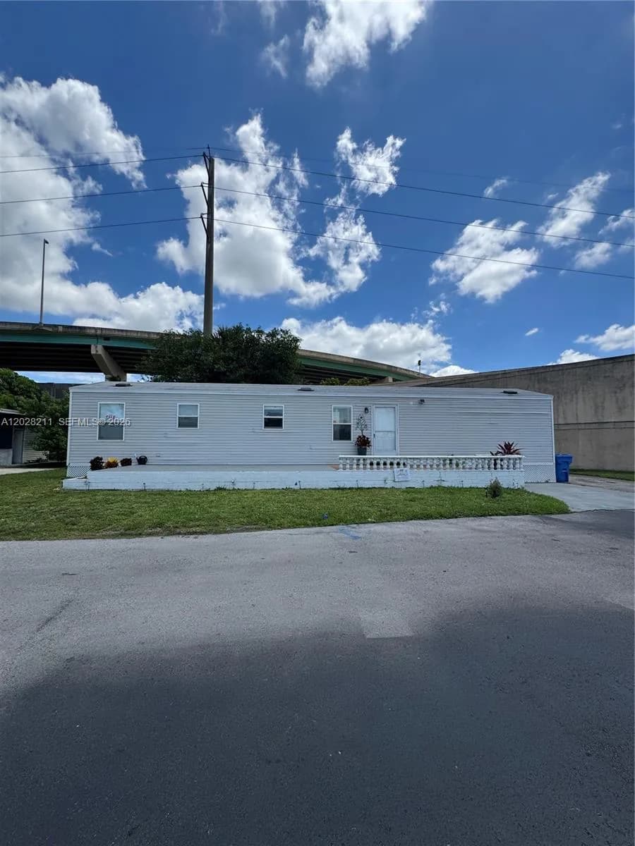 5015 SW 29 Street #60-8, Davie, FL 33312