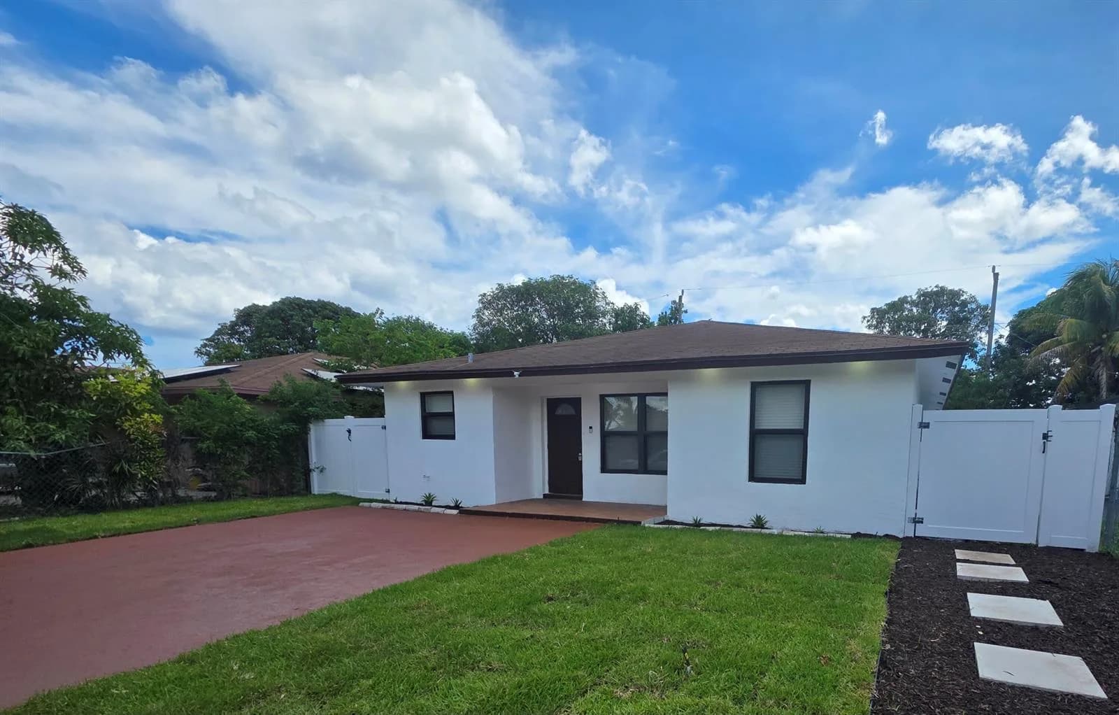 320 Sterling Avenue, Delray Beach, FL 33444