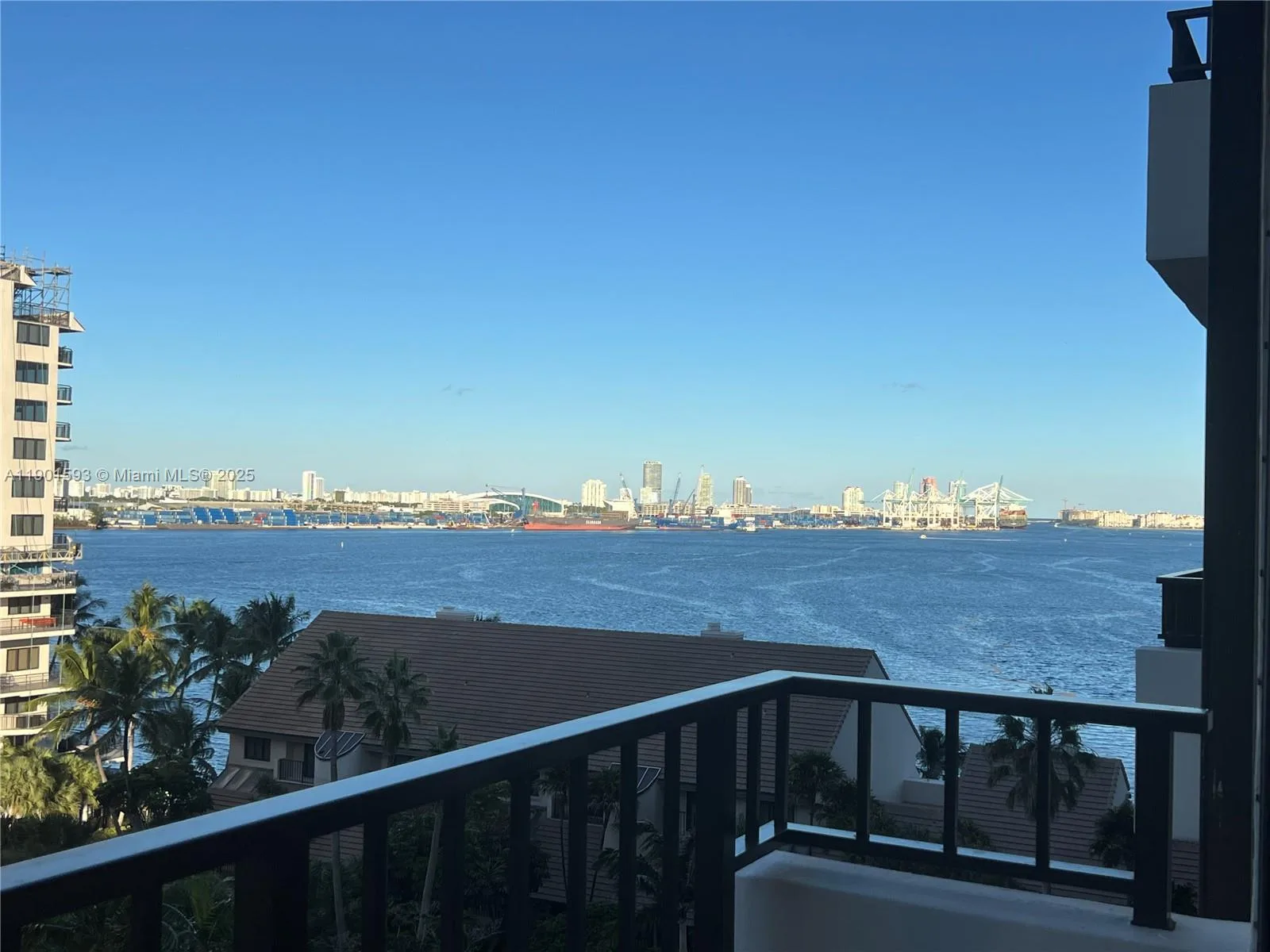 520 Brickell Key Dr # A900, Miami, FL 33131