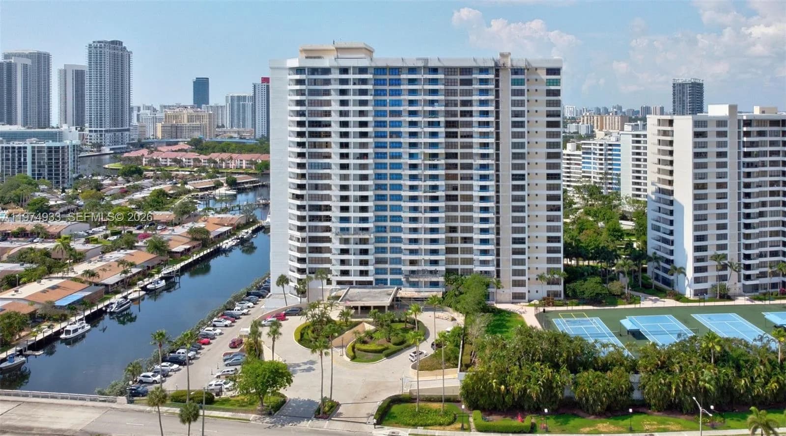 2500 Parkview Dr # 1914, Hallandale Beach, FL 33009