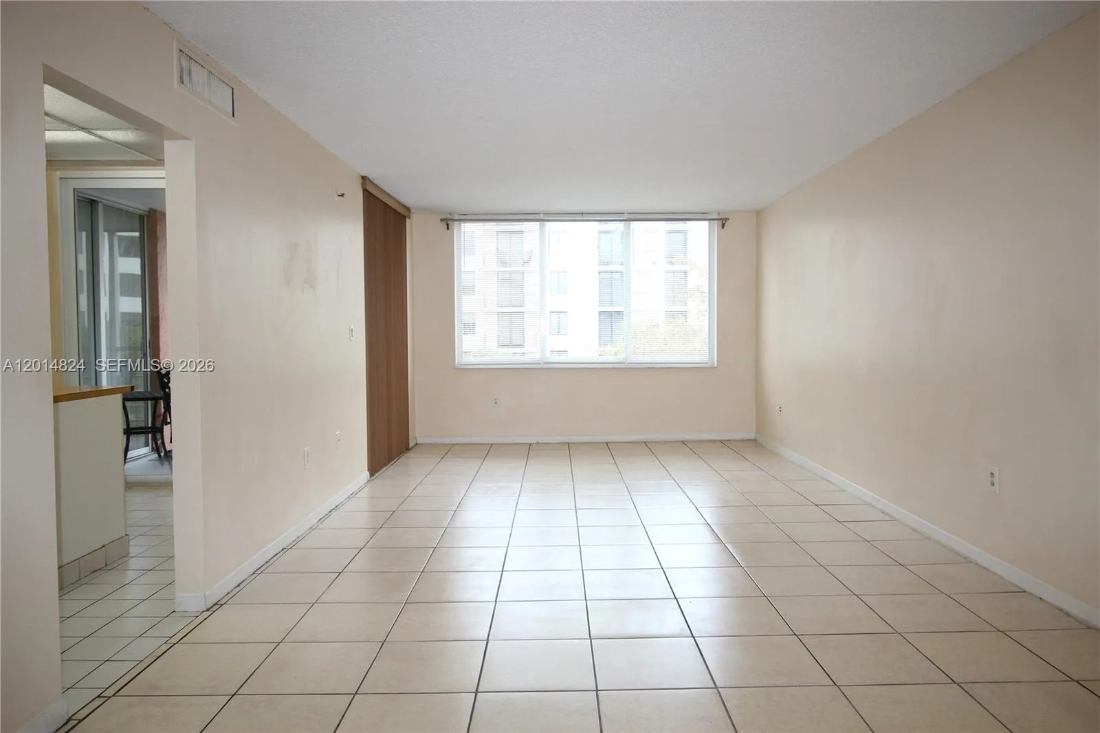 17890 W Dixie Hwy 519 Hwy # 519, North Miami Beach, FL 33160