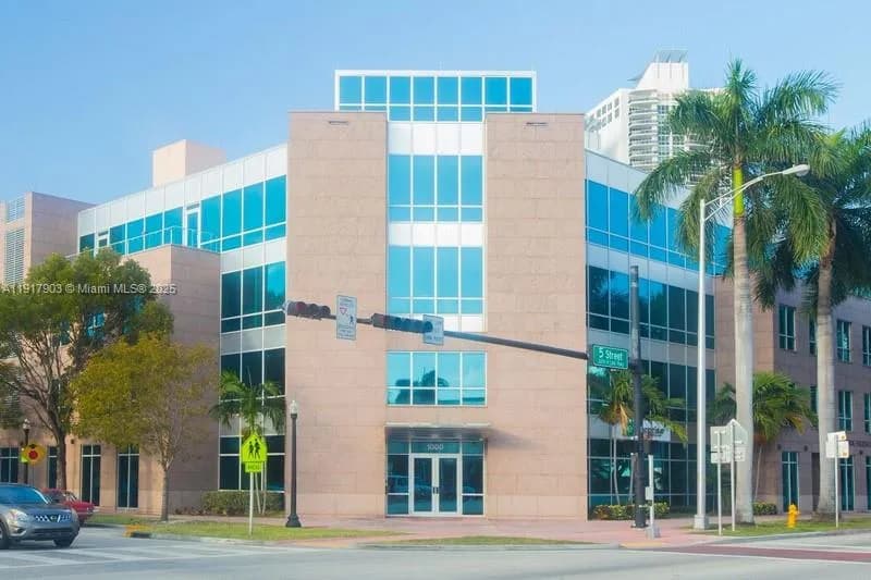 1000 5th St # 103, Miami Beach, FL 33139