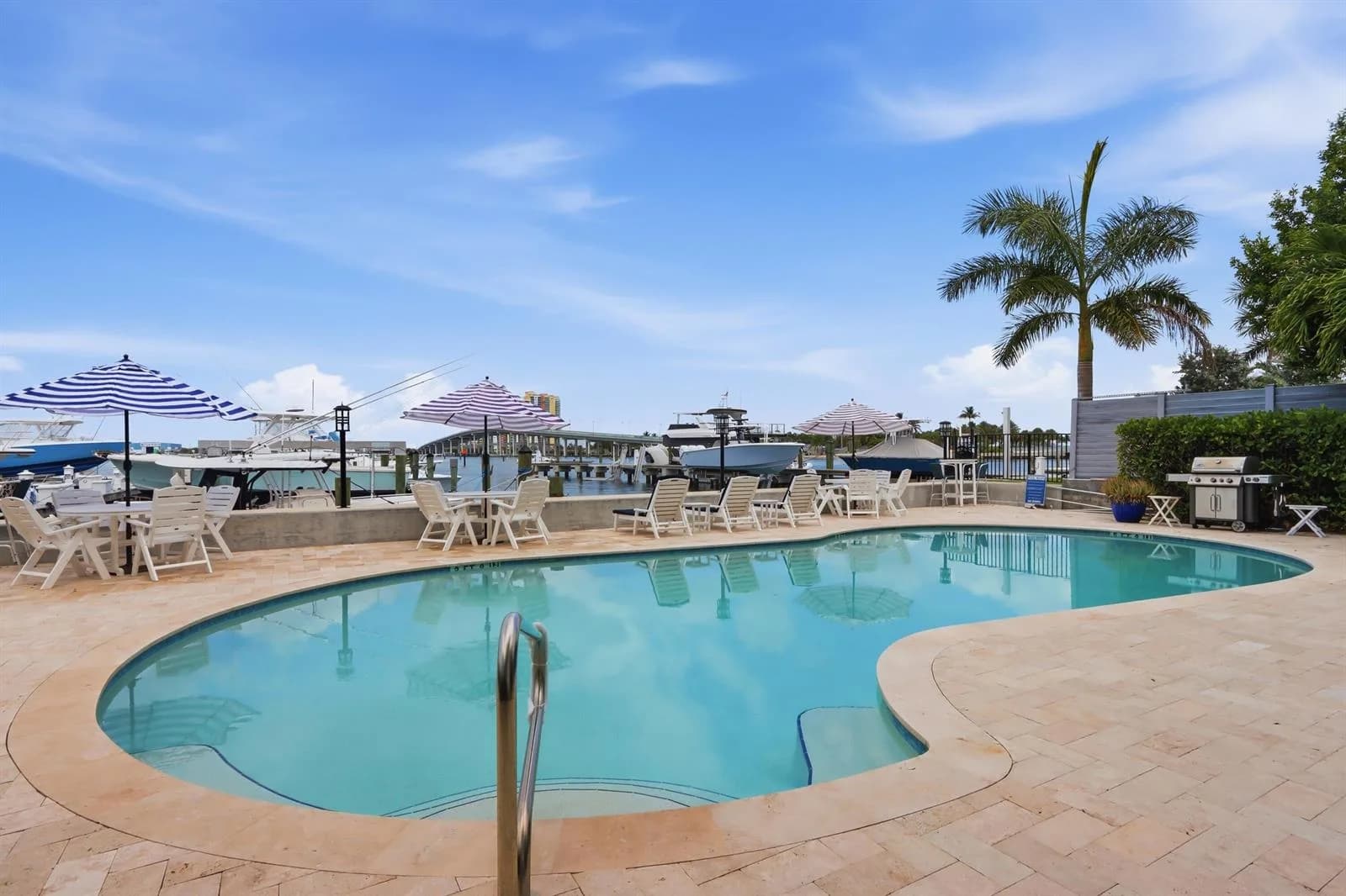 220 Lake Drive # 206, Palm Beach Shores, FL 33404
