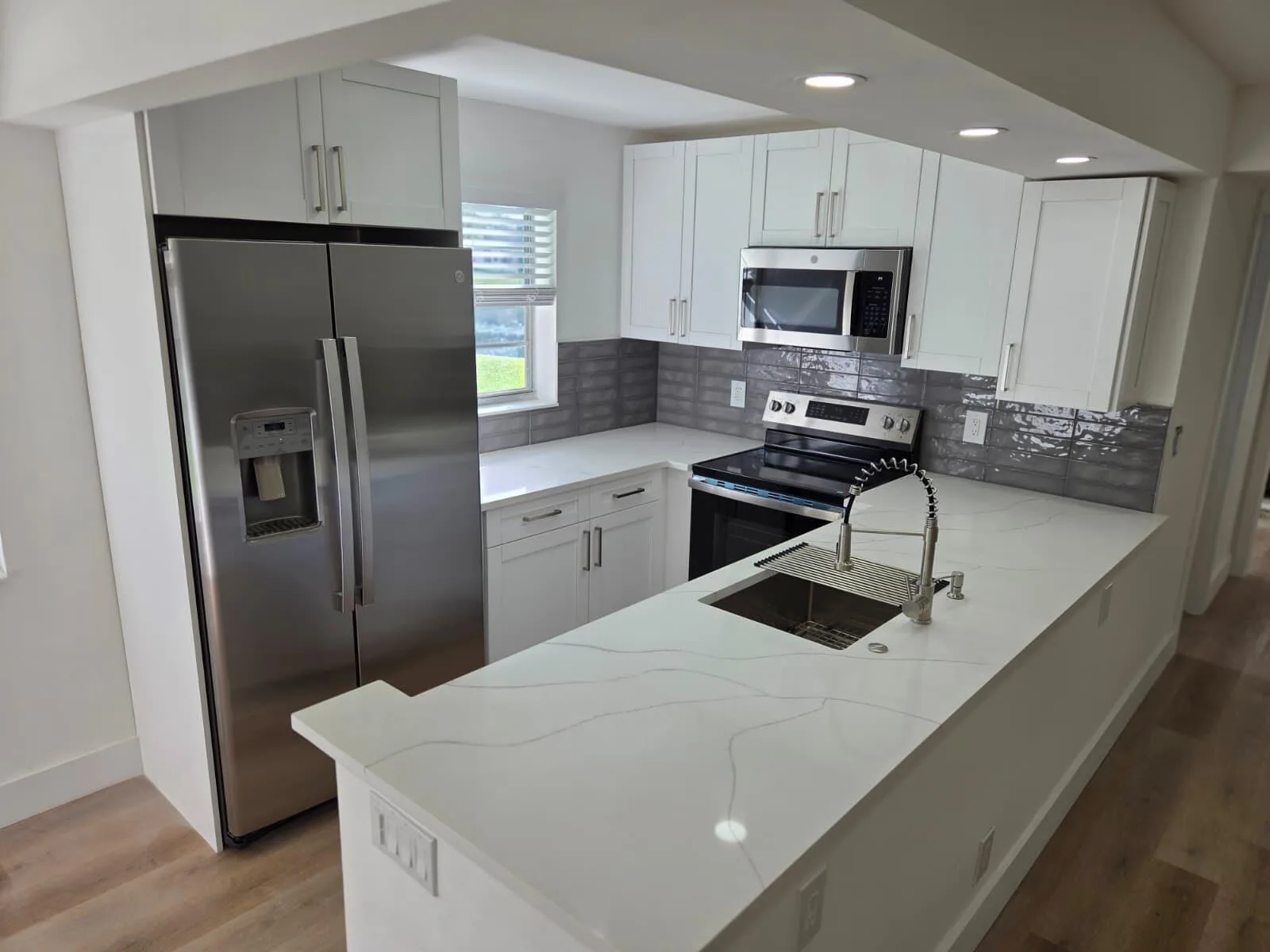 205 ELLESMERE E # 205, Deerfield Beach, FL 33442